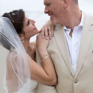 Meet your Posher, Claudia